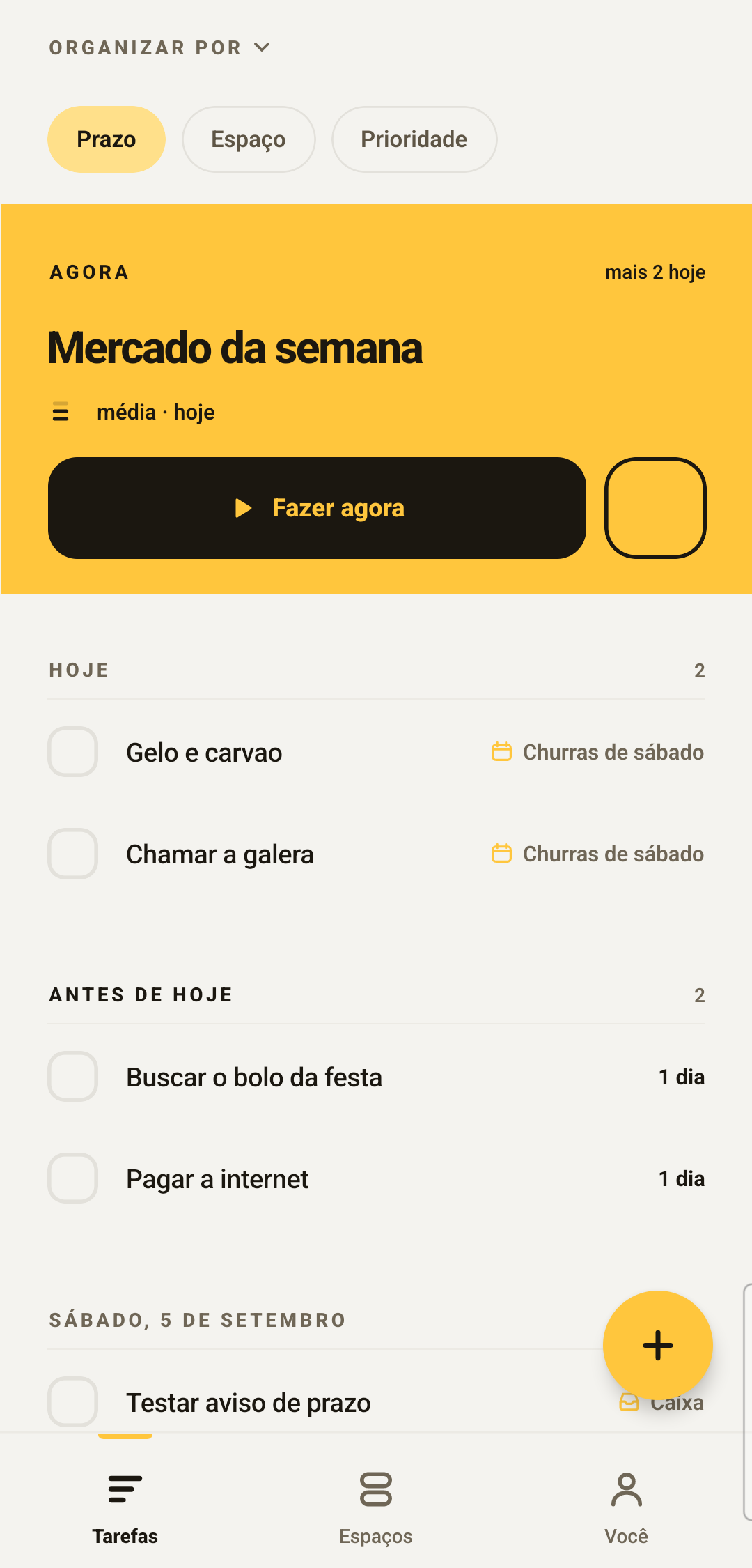Tela de tarefas do Aluza, com a tarefa da vez em destaque e as demais separadas por dia